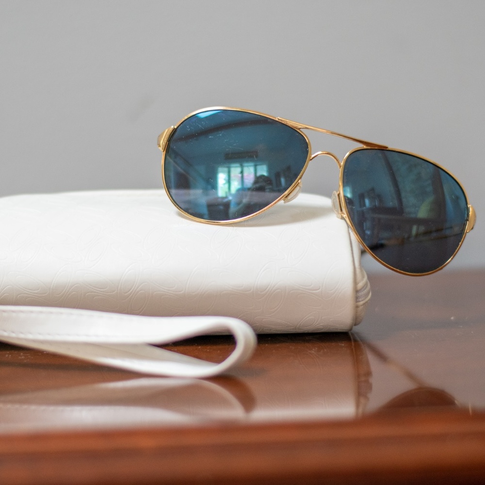 Oakley Aviator Sunglasses Tinted Blue